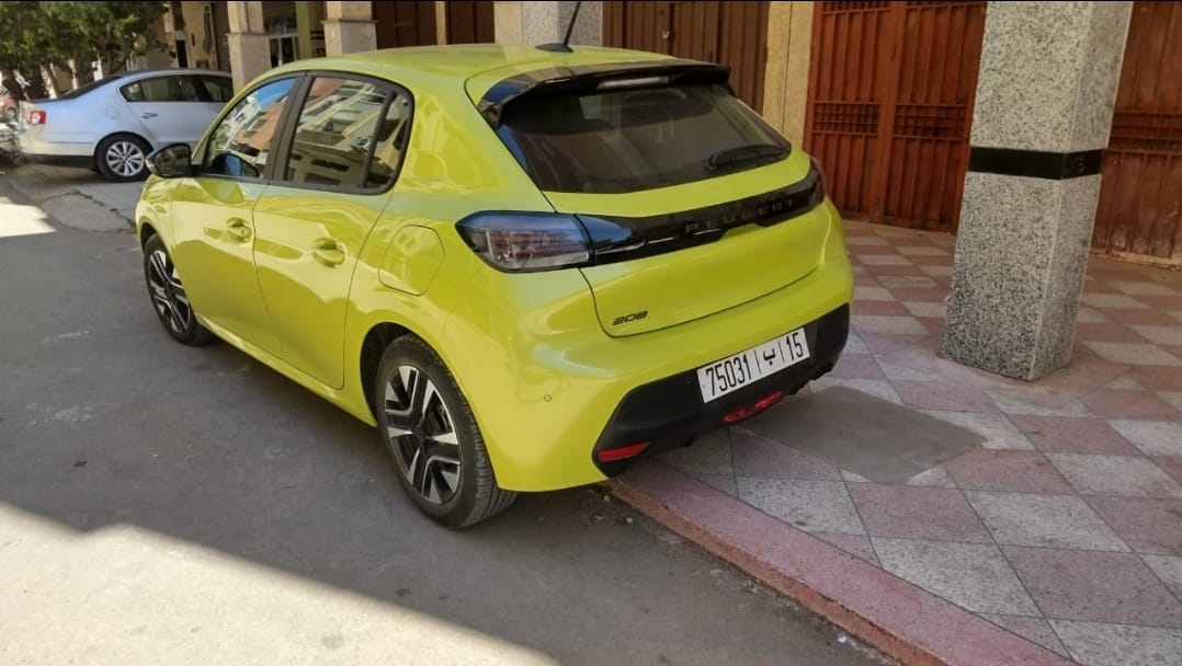 Peugeot 208
