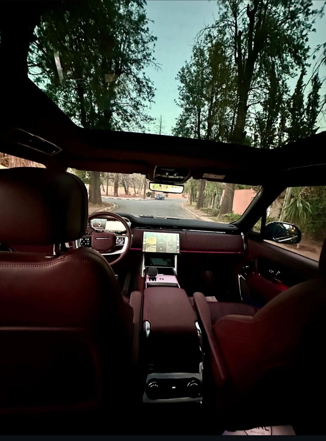 Range Rover SUV: 3.0L hybrid engine - Image 3